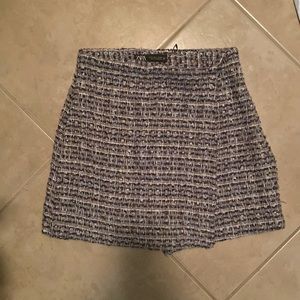 Darling tweed skort